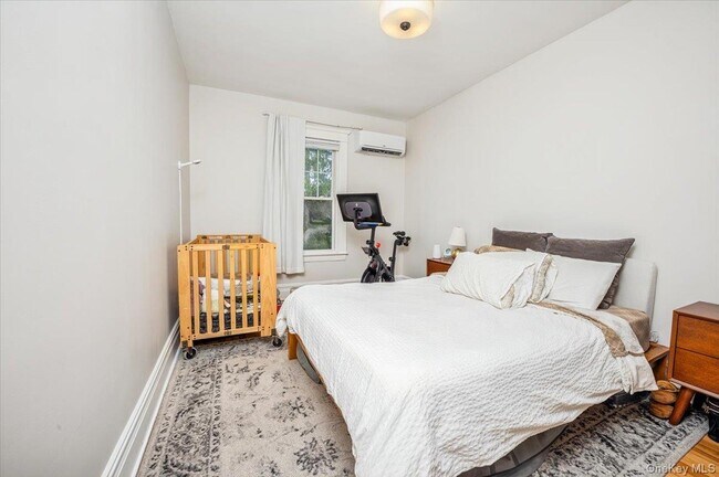 Building Photo - 36 Grand Ave