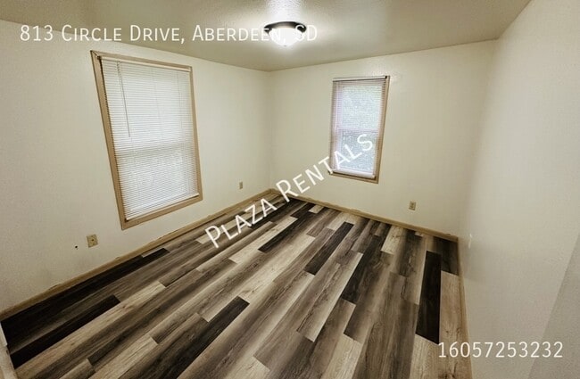 Building Photo - 202 N Washington St