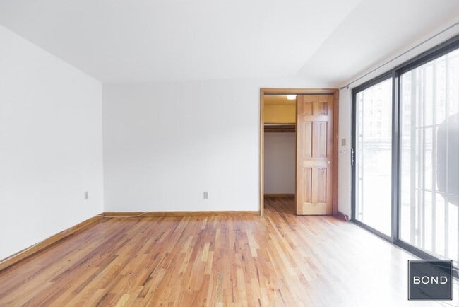 Building Photo - 59 W 73rd St