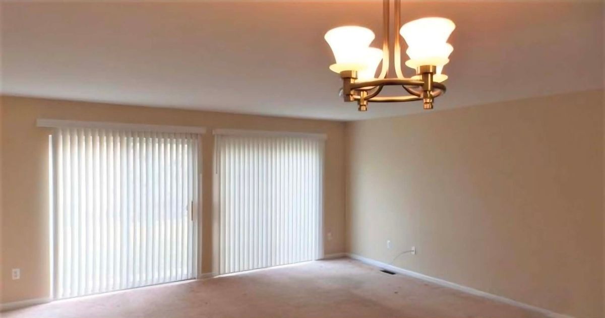 Building Photo - 9026 Newport Way