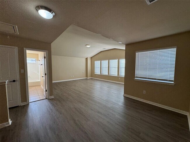 Building Photo - 3701 Turkey Path Bend