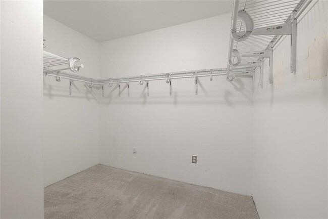 Building Photo - 411 Brazos St
