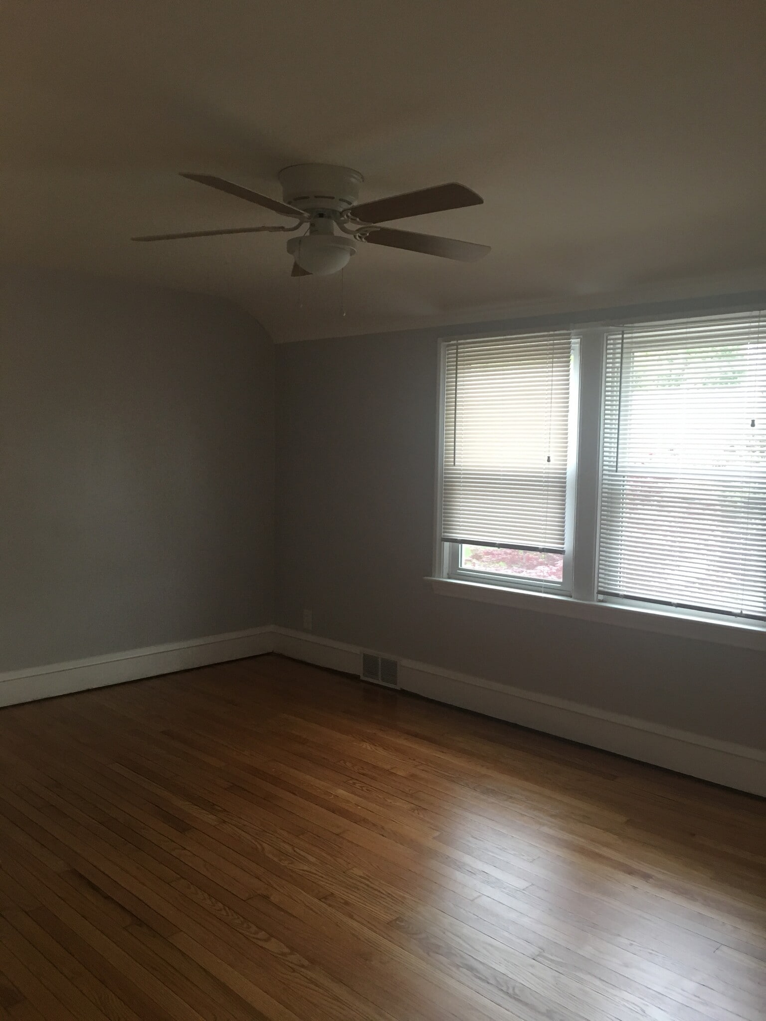 MASTER BEDROOM - 308 Comly Ave