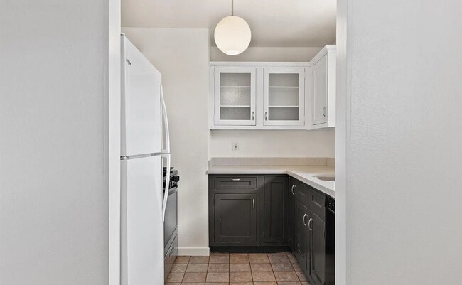 Building Photo - Are you a Bay Area foodie? A cyclist? Or a...