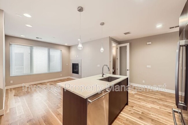 Building Photo - 1323 Elati St