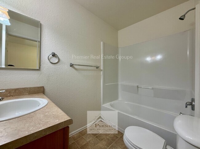 Building Photo - 7395 Creekfront Dr