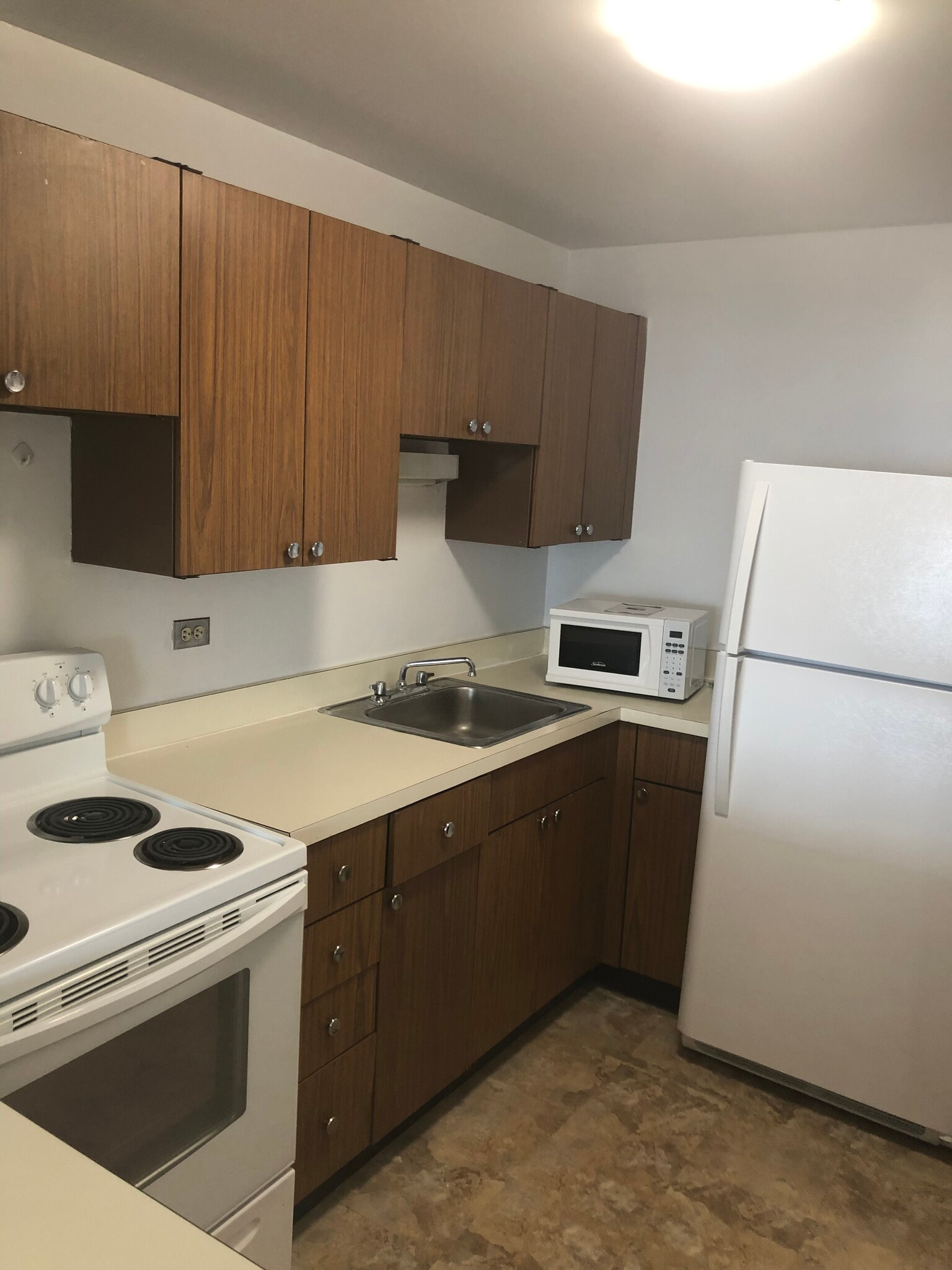 Building Photo - 1560 N Sandburg Ter