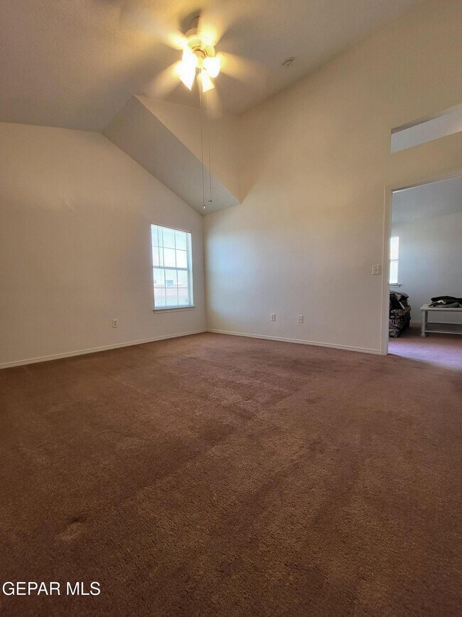 Building Photo - 2992 Tierra Limon Dr