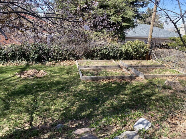 Building Photo - 4364 S 2950 E