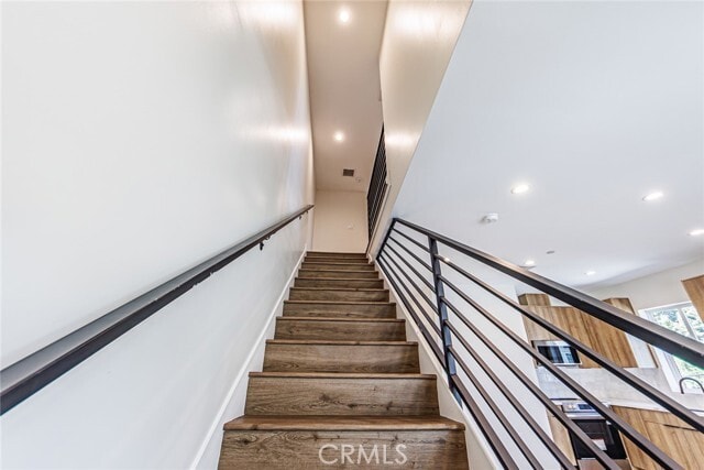 Building Photo - 1859 1/2 S Crenshaw Blvd