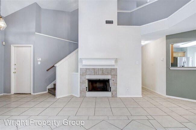 Building Photo - 6002 Woodway Pl