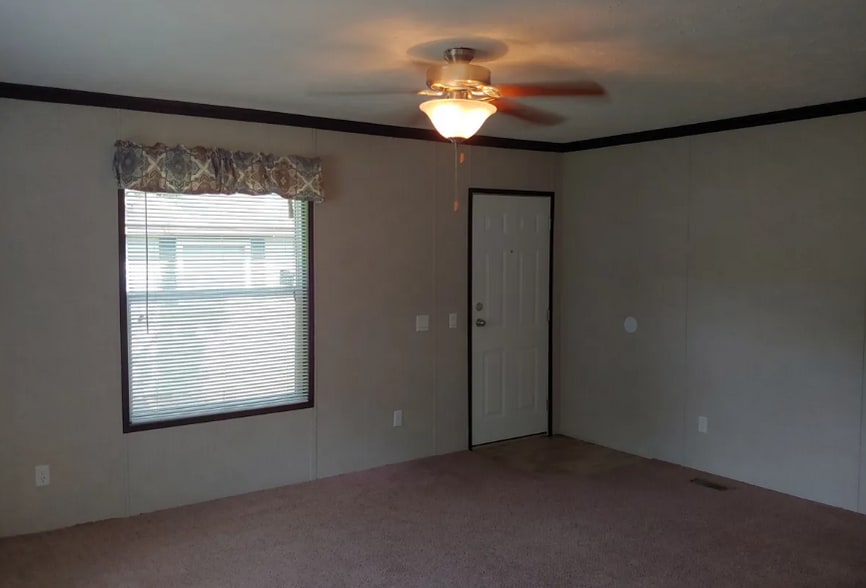 Building Photo - 49708 Au Lac Dr W