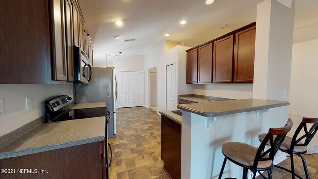 Building Photo - 517 S Aberdeenshire Dr