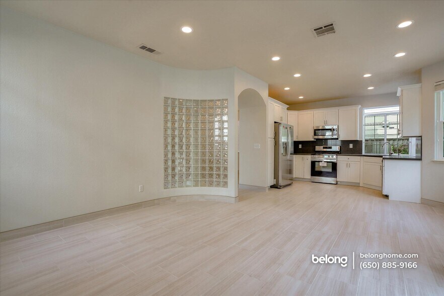 Building Photo - 34141 Finnigan Terrace