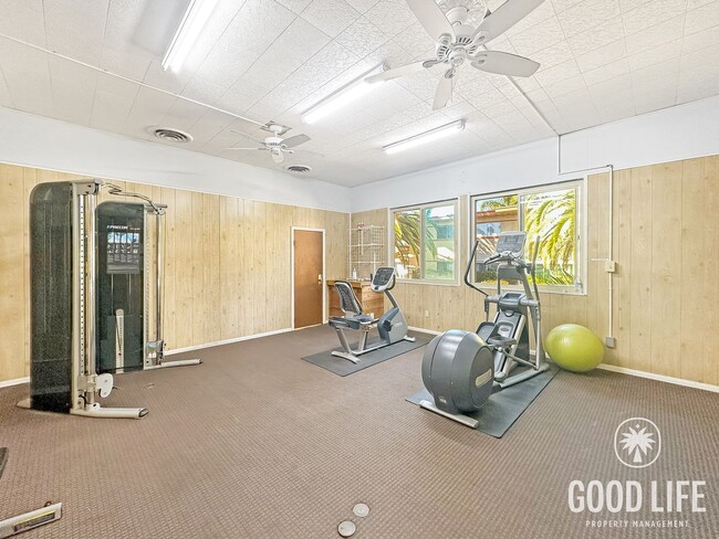 Building Photo - Spacious 2B/2BA condo available in San Carlos!