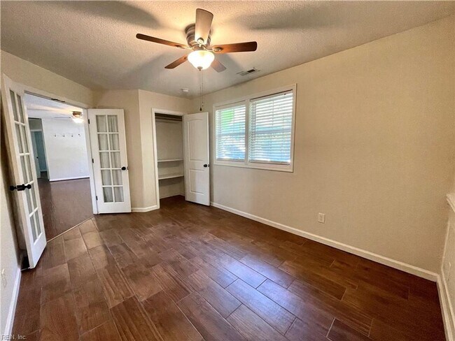 Building Photo - 1075 Kenya Ln