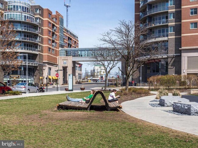 Building Photo - 2665 Prosperity Ave