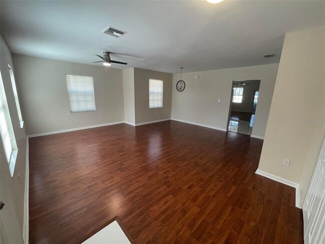 Building Photo - 3915 W Swann Ave