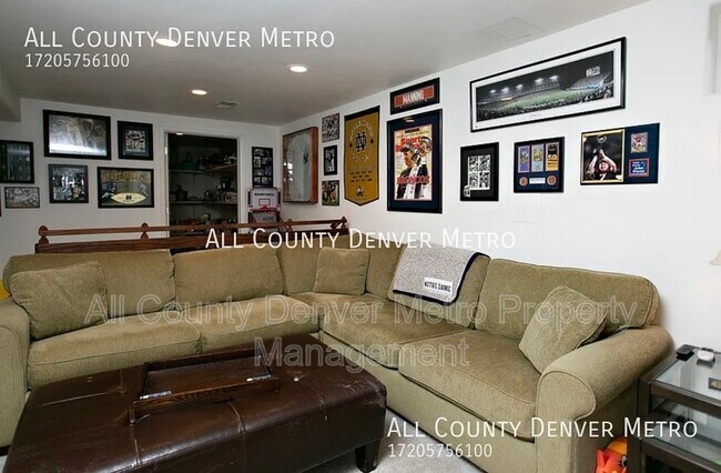 Building Photo - 9241 W 100th Cir