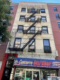 Building Photo - 1403 5th Ave