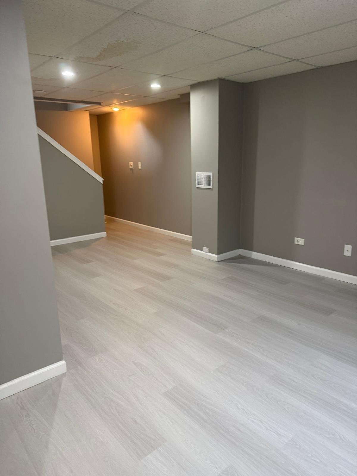 Building Photo - 3713 Edgebrook Ct