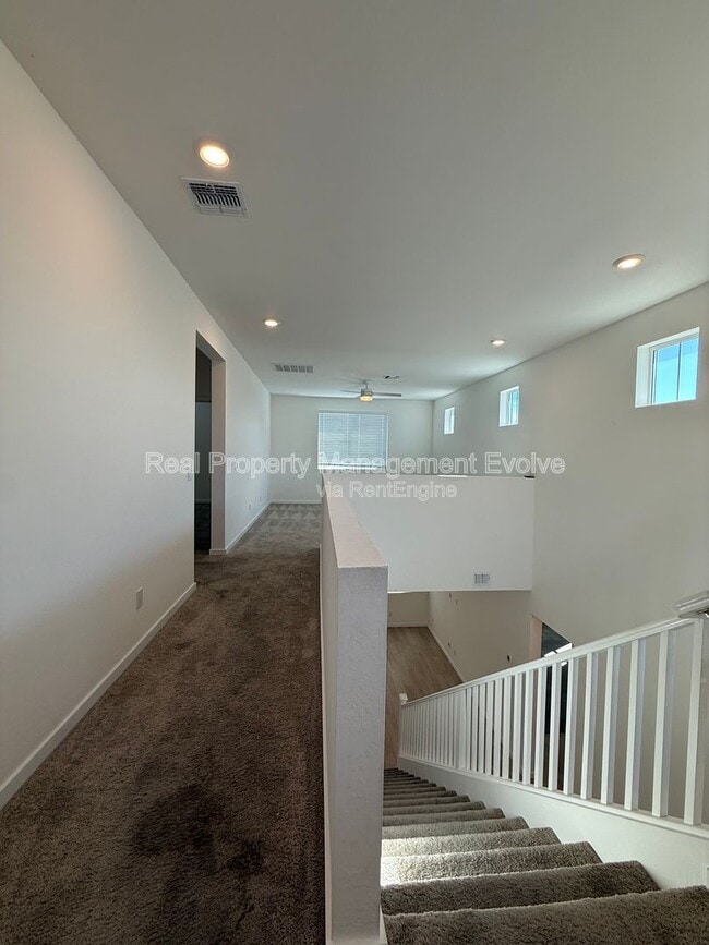 Building Photo - 17760 W Cassia Way