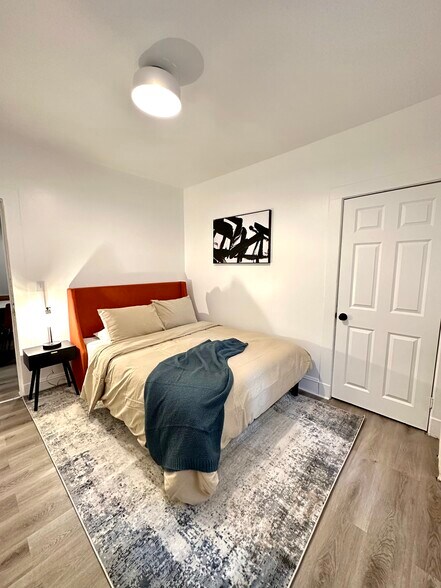 Building Photo - 48 Maple Ave