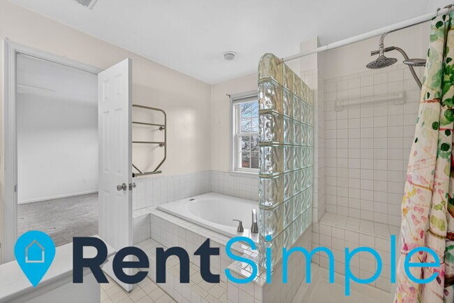 Building Photo - 13136 Ashnut Ln