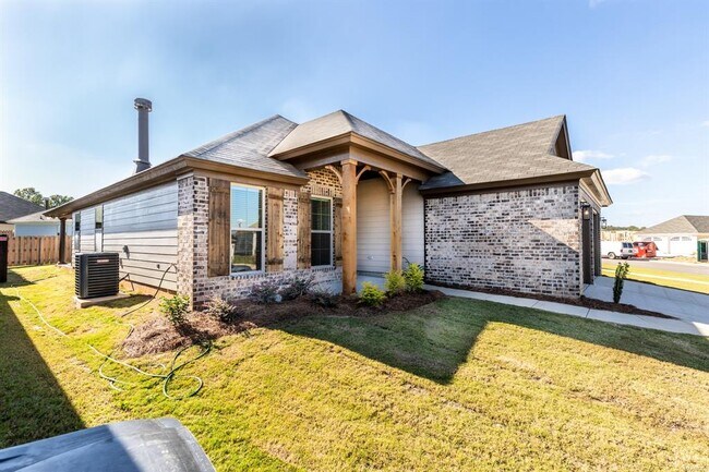 Building Photo - 7119 Birch Creek Trail