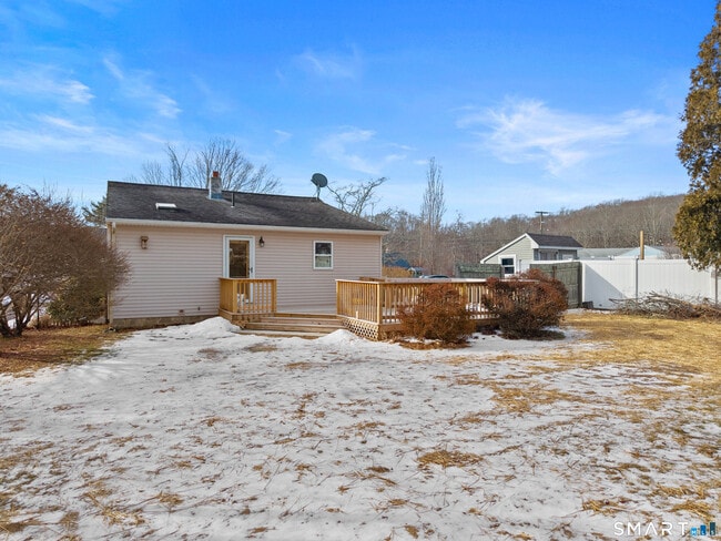 Building Photo - 3 Sunnieside Dr