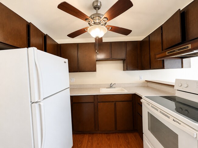 Building Photo - 921 N 96th St