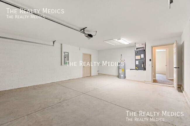 Building Photo - 13775 SW 32nd Terrace Rd