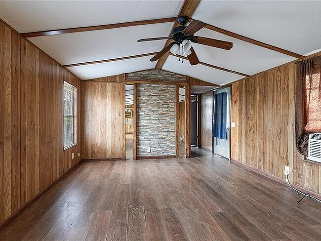 Building Photo - 39483 Frierson Rd