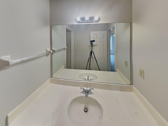 Building Photo - 7348 Ginger Snap Cove