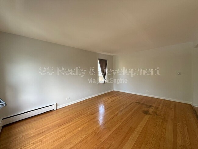 Building Photo - 2701 N Sayre Ave