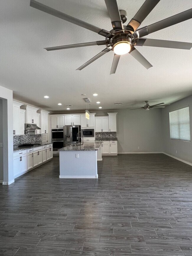 Building Photo - 2019 Build in Gated East Mark Community