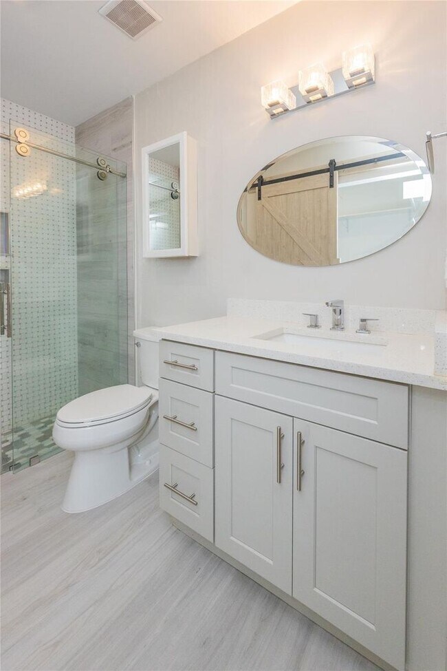 Building Photo - 50 Desford Ln