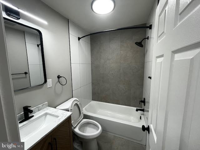 Building Photo - 319 Columbia Ave