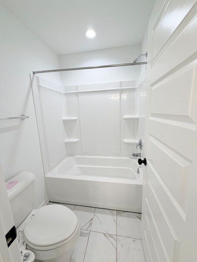 Building Photo - 4195 Risen Star Way