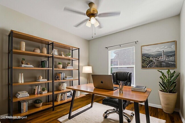 Building Photo - 14269 Escalera Dr