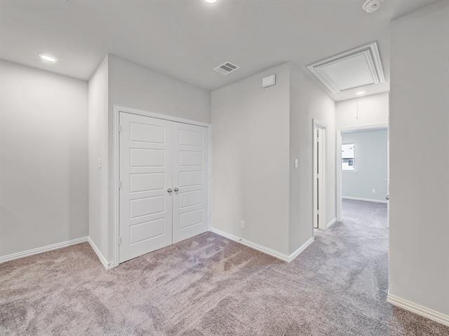 Building Photo - 3112 Solana Cir