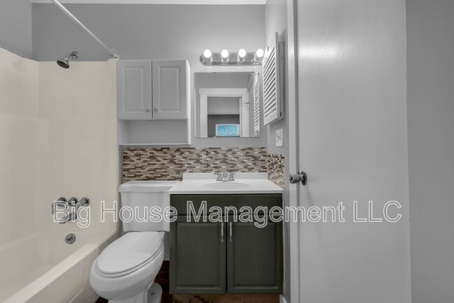 Building Photo - 3387 Ryon Ct