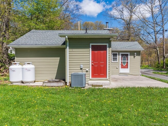 Building Photo - 797 Forest Glen Rd