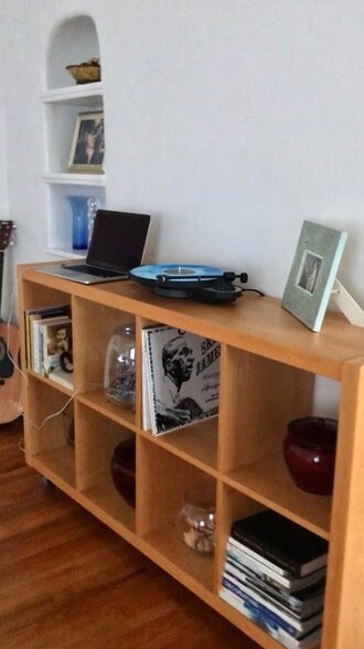 Building Photo - 10540 Draper Ave