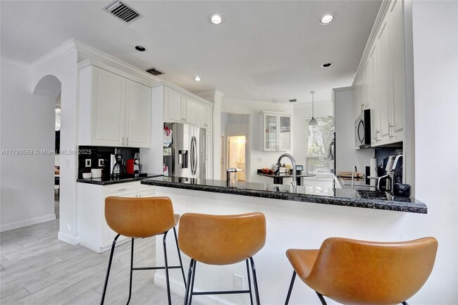 Building Photo - 2508 Cardaman Ave