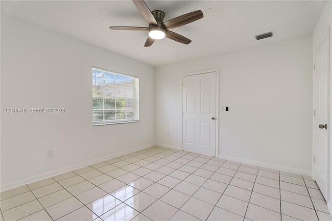 Building Photo - 30323 SW 152nd Pl
