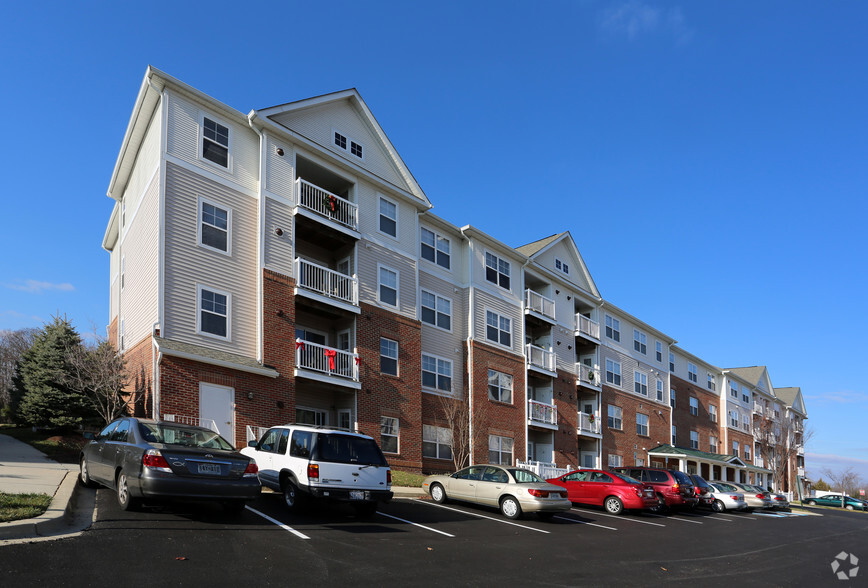 Primary Photo - Victoria Park Jaycees Senior Apartments