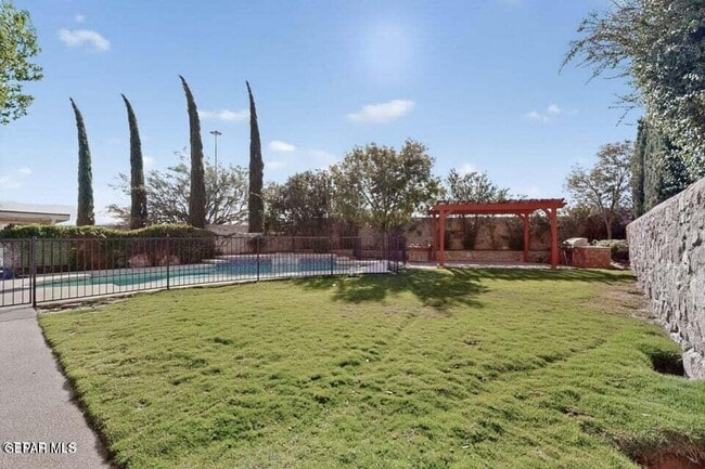 Building Photo - 856 Marimba Dr