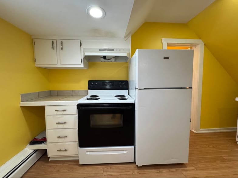 Building Photo - 73 High St