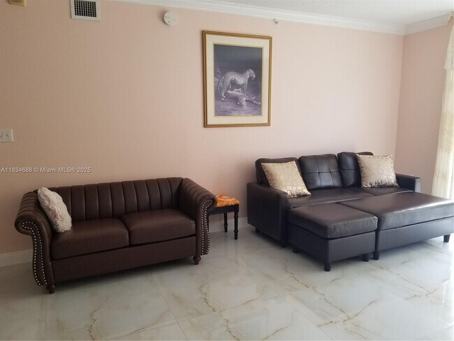 Building Photo - 2080 S Ocean Dr